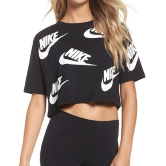 nike logo crop top